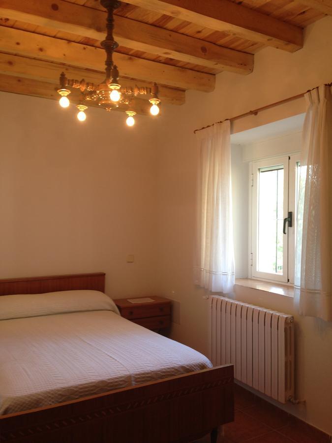 Apartamento Rural La Muralla De Pedraza Чавида Экстерьер фото