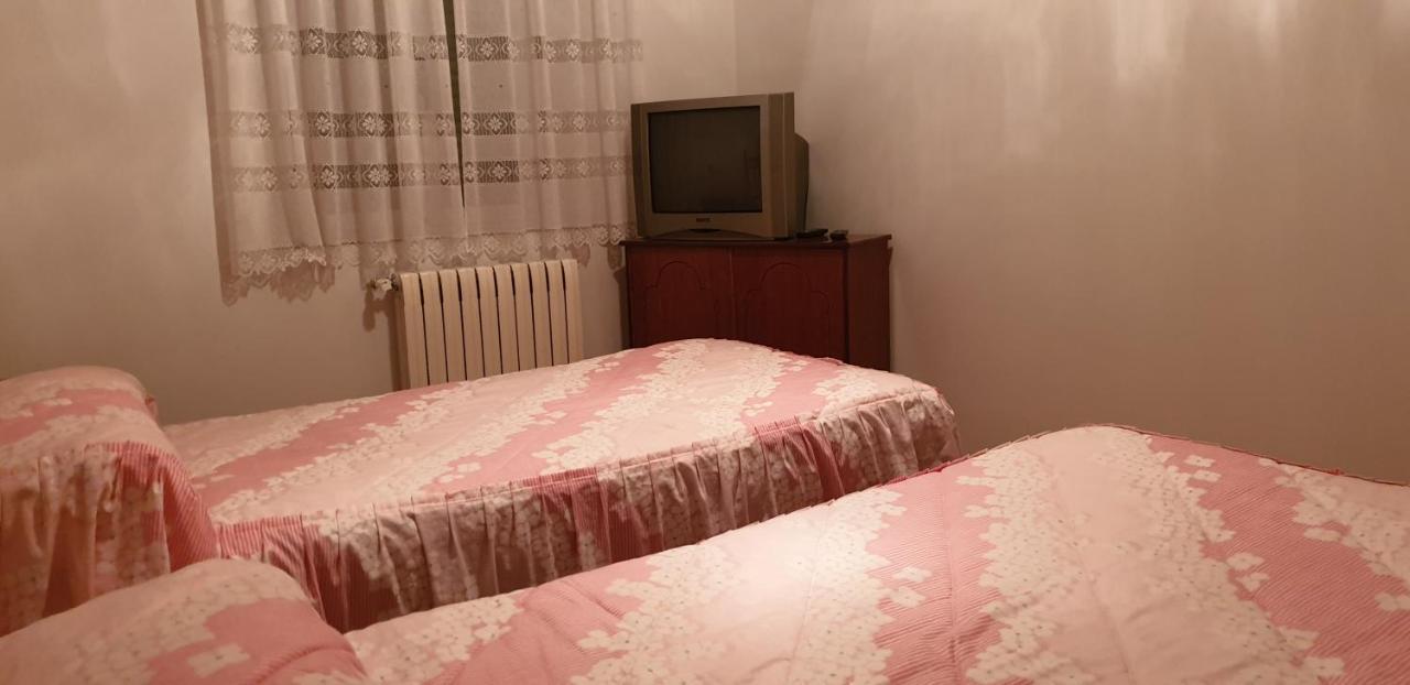 Apartamento Rural La Muralla De Pedraza Чавида Экстерьер фото
